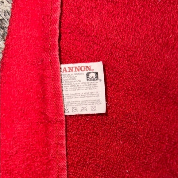 👙CANNON Merry Christmas Red Christmas Tree Embroidered 39x23 Towel - Picture 2 of 5